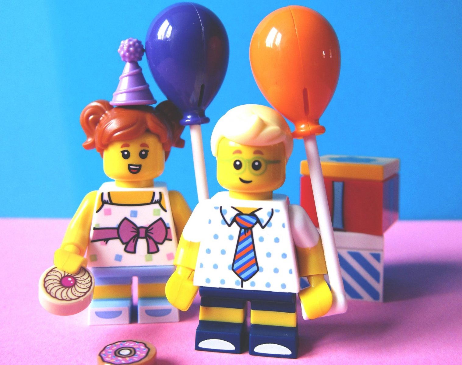 Legofiguren Feiern Geschnitten